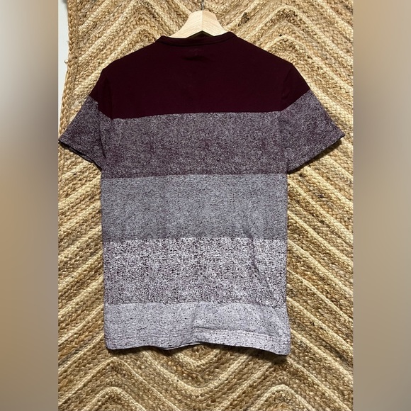 Express Men's Burgundy Ombre Crew Neck Short Sleeve Tshirt, Size XS - Picture 4 of 8